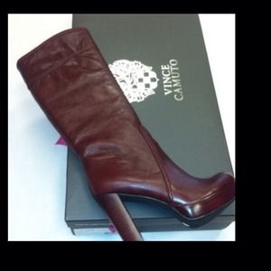 💋 VINCE CAMUTO RUBY LAIRD BOOTS