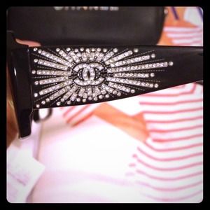 On hold! Chanel Eyeglasses 3115b