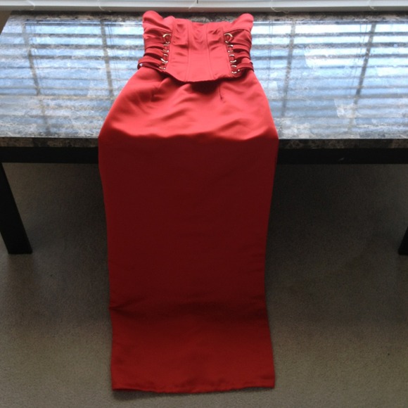 Prom dress - Picture 2 of 3