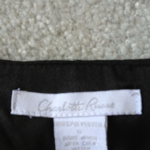 Dress - Picture 4 of 4