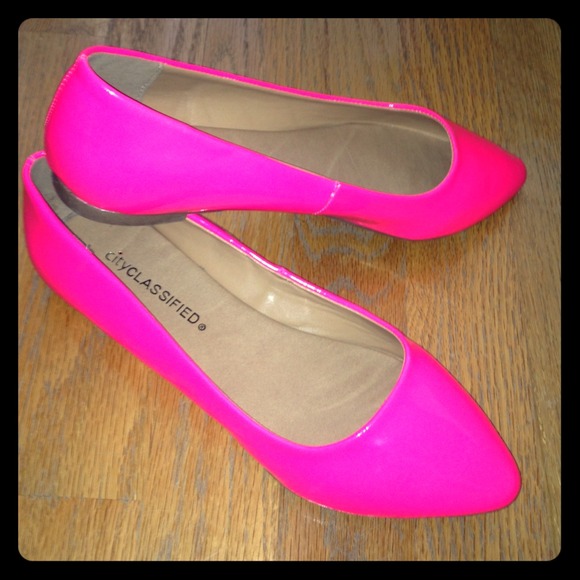 Pink flats