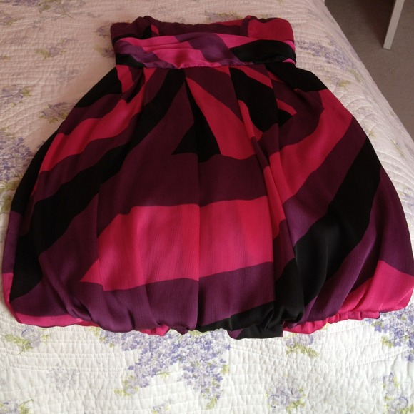 Dress - Picture 2 of 2