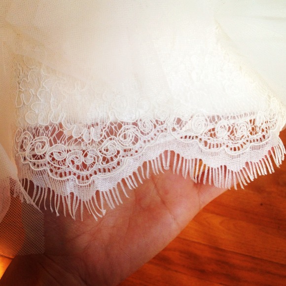 Wedding Dress - Picture 4 of 4