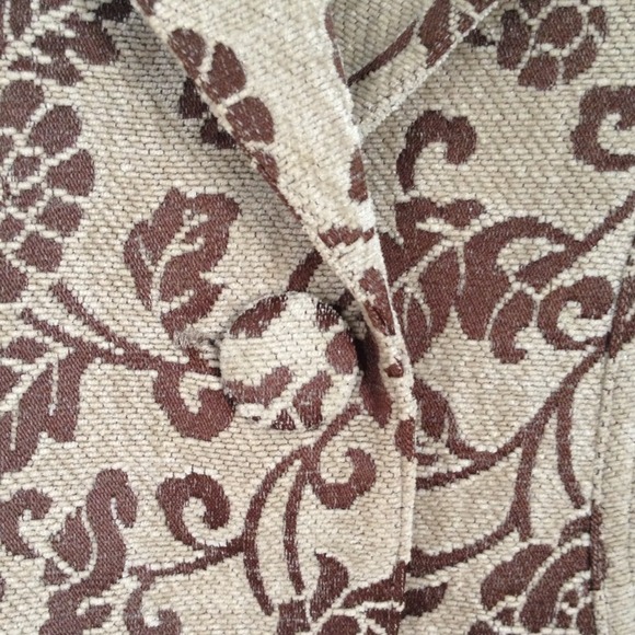 Beautiful jacket - Picture 3 of 3