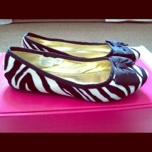 Zebra print flats