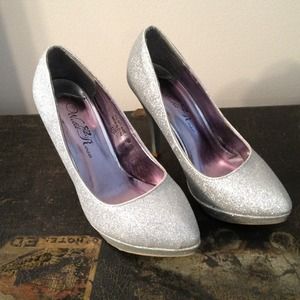 Sparkly glitter silver shoes