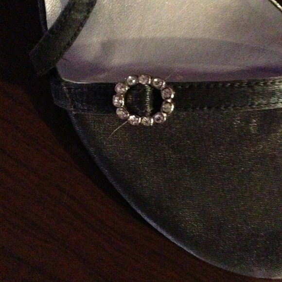 Shoes - Picture 2 of 4