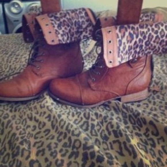 Cheetah combat boots