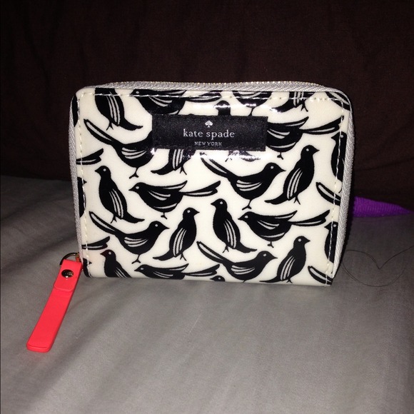 ❌SOLD to @nstaubin❌ 💗 NWT Kate Spade wallet 💗 - Picture 1 of 4