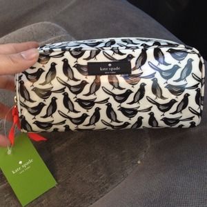 ❌Sold to @anoack❌💗NWT Kate Spade makeup bag 💗