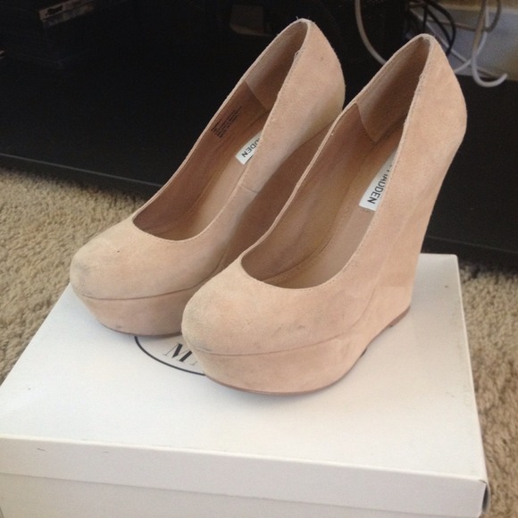 🚫SOLD🚫Steve Madden Pammyy
