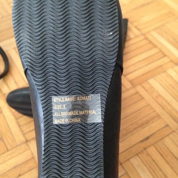 Black Boots with Button Detail - Picture 3 of 3