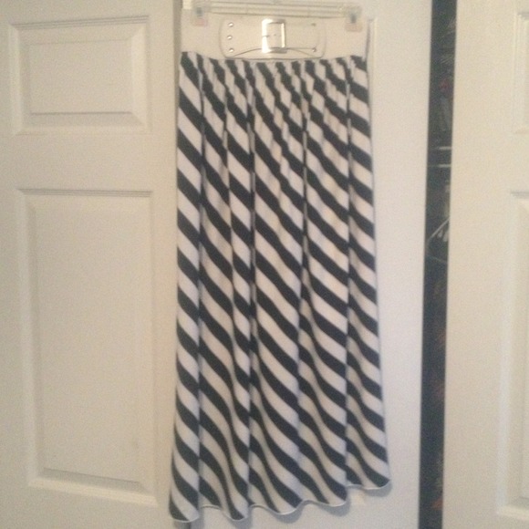Black/white striped maxi skirt