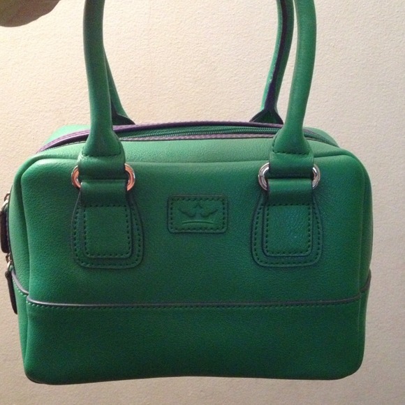 BUNDLE Purses - Picture 2 of 3