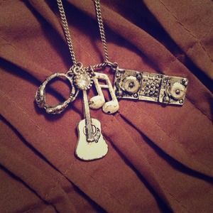 Music Necklace