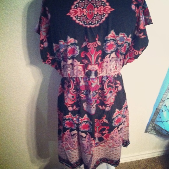 *NWT* Sz XL Flowy Red // Pink Dress - Picture 2 of 4