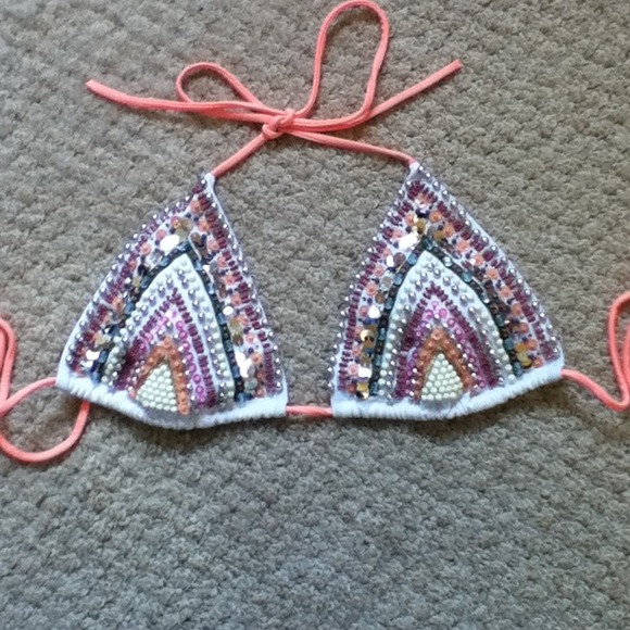 SOLD Victoria's Secret bikini top