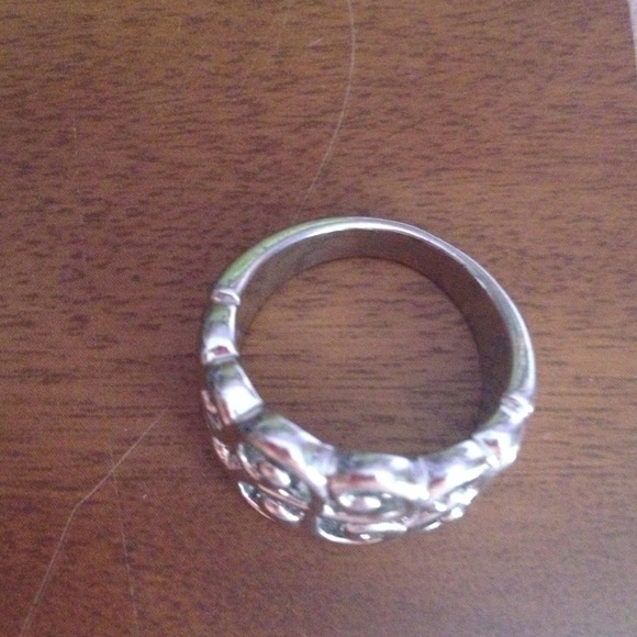 Silver ring - Picture 3 of 3