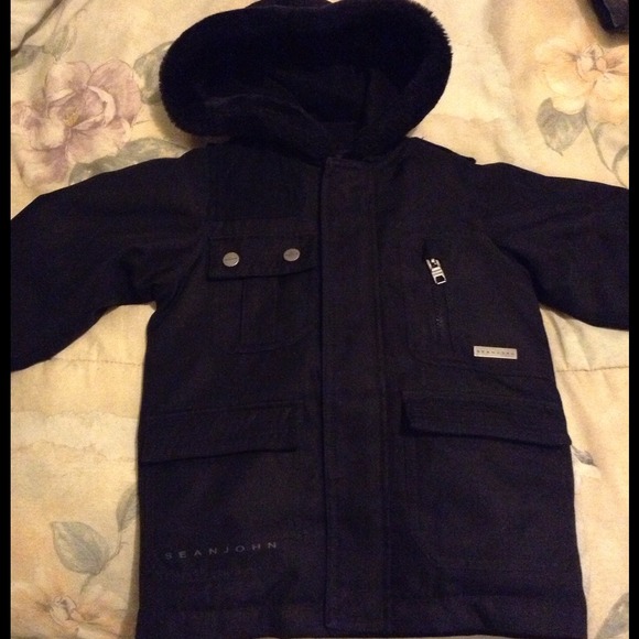 🚫🚫🚫SOLD🚫🚫🚫Sean John 2T winter coat