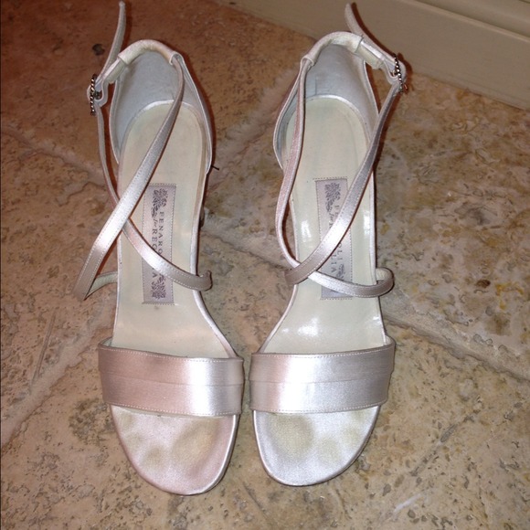 Bridal Satin shoes 8.5 with rhinestone buckle.