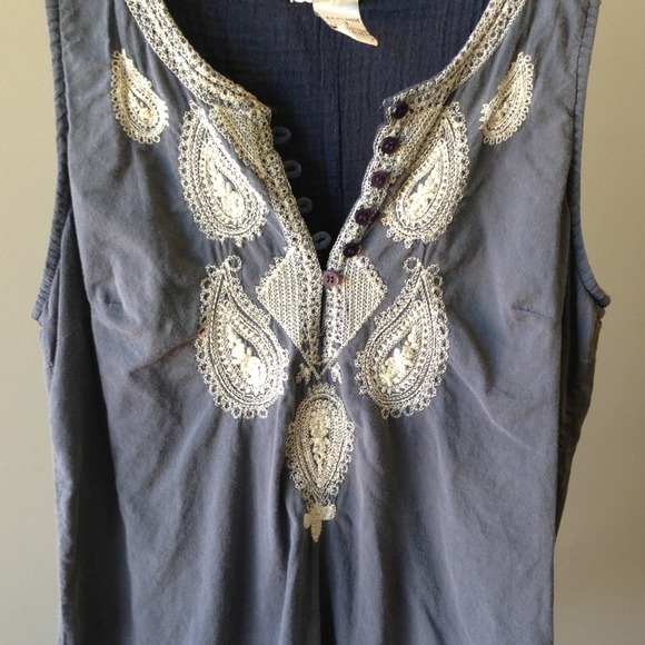 *SOLD* Boho Hippie Embroidered Gray Tunic Dress - Picture 2 of 4