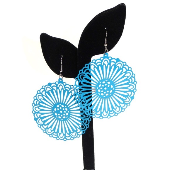 Blue metal filigree cut out earrings
