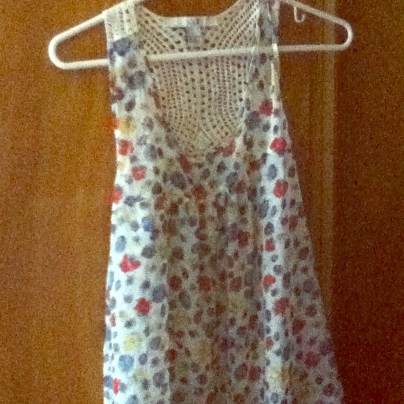 Nwt sheer floral tank top lace racer back