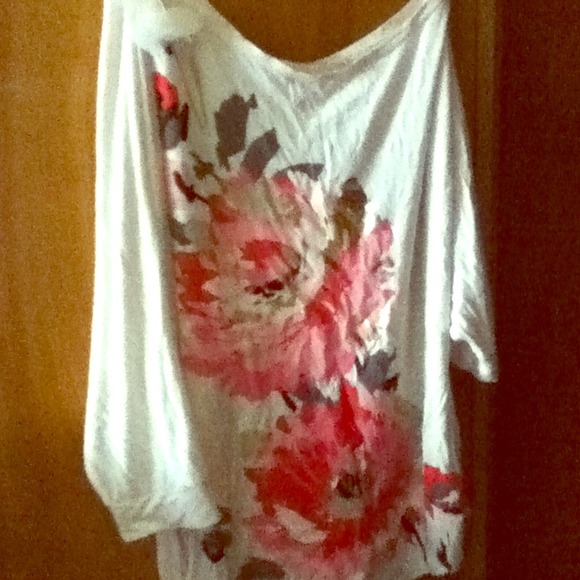 Slouch top with floral pattern