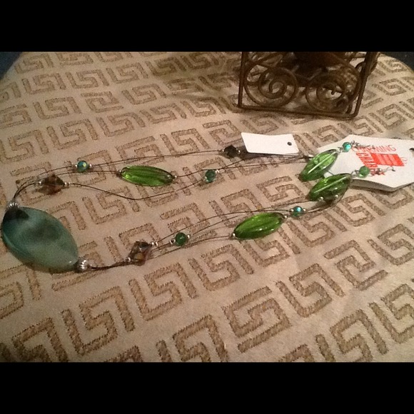 Earring & Necklace Set.