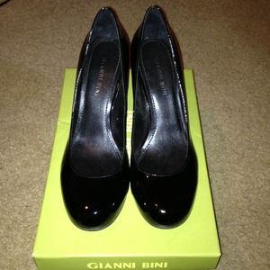 **REDUCED**Black Patent Leather Gianni Bini Heels