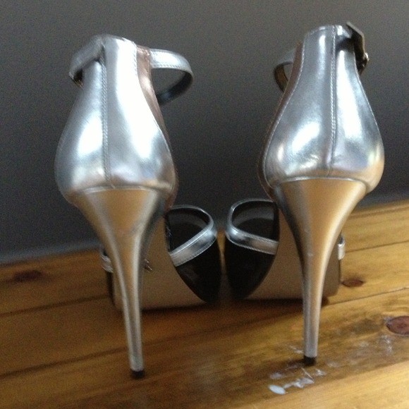 👠Rock & Republic Stilettos👠 - Picture 2 of 4