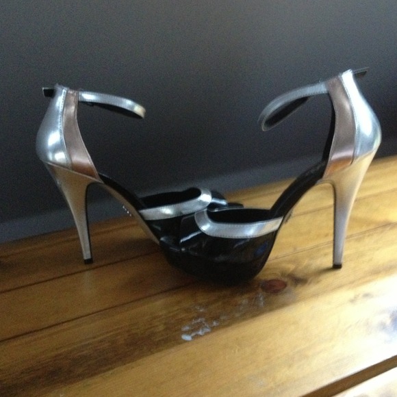 👠Rock & Republic Stilettos👠 - Picture 3 of 4