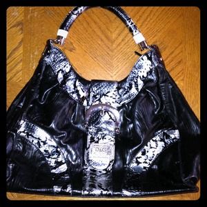 REDUCED**Great D&G Purse