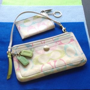 Authentic Coach  Wristlet & Zip Coin Purse