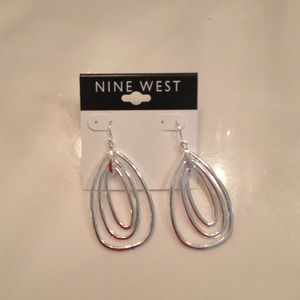 New Nine West earrings
