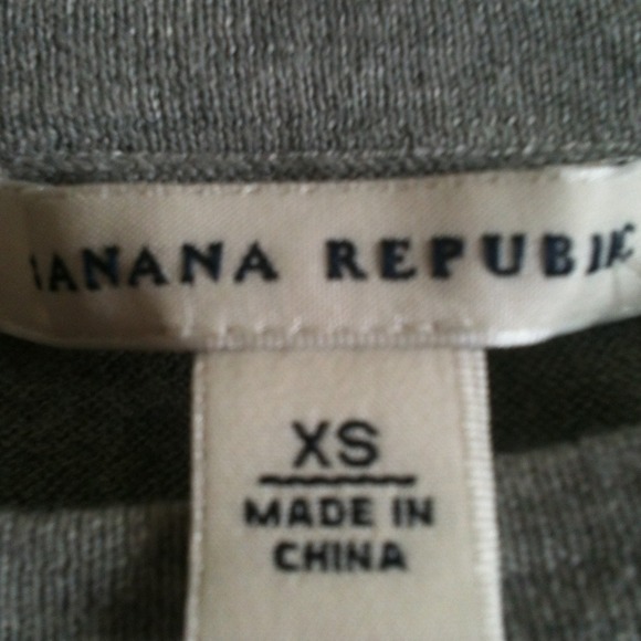 ⚠Sold In Bundle⚠Banana Republic long top♪ - Picture 2 of 3