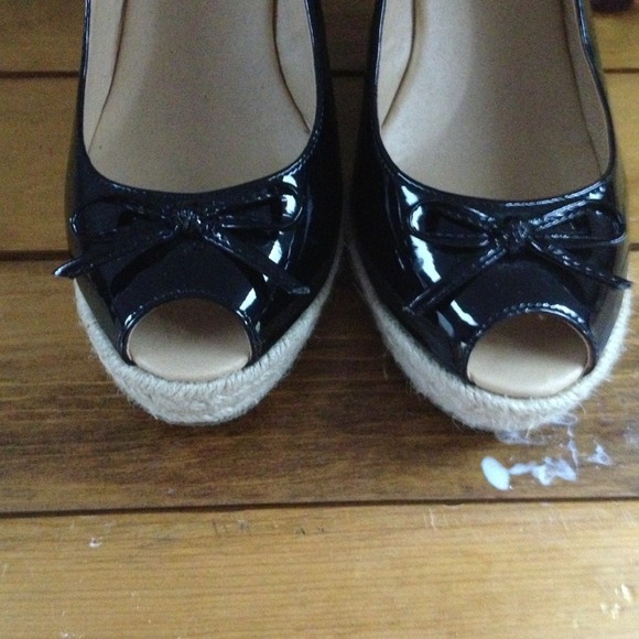 👠STEVE MADDEN 👠 WEDGES!! - Picture 3 of 4