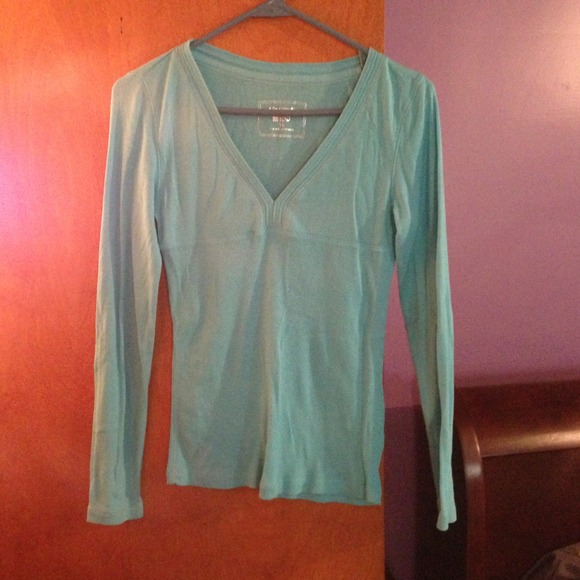 Blue top - Picture 1 of 2