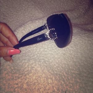 Guess Black Sunglasses