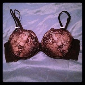 Gorgeous Victoria's Secret Pushup bra
