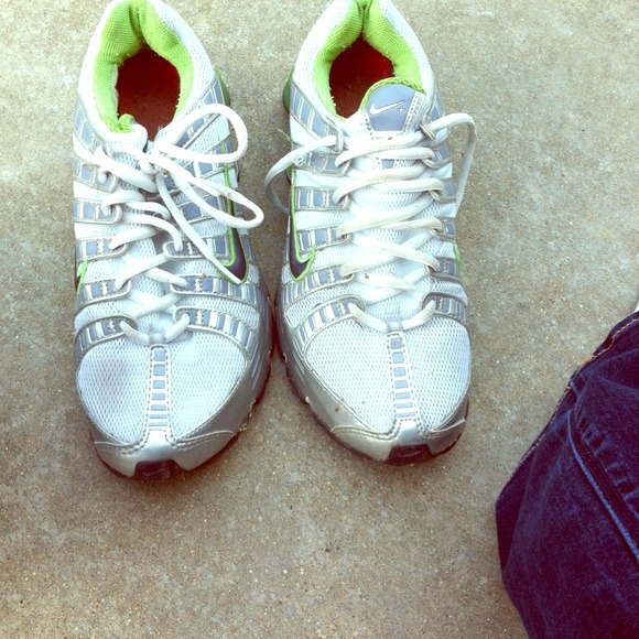 Nike shocks