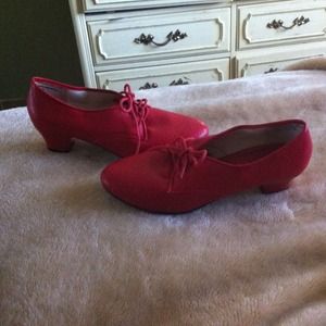 Red Oxfords w/small heel