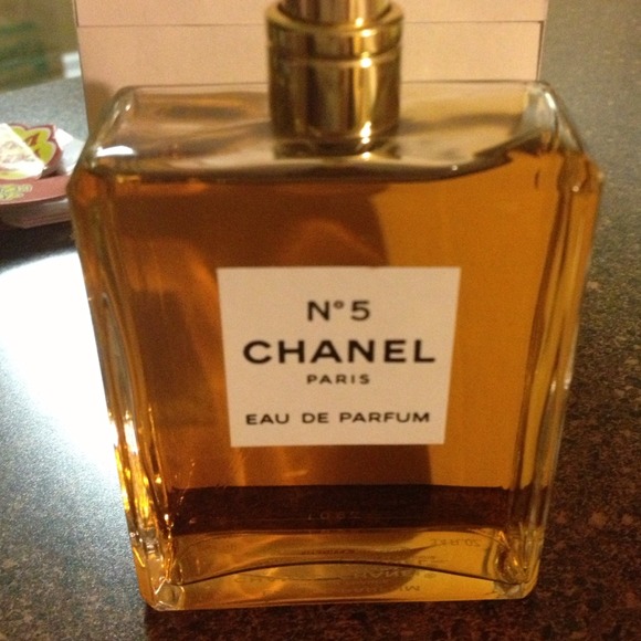 CHANEL Accessories - Chanel parfum 100 ml