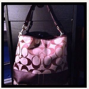 AUTHENTIC COACH handbag *WILL NEGOTIATE PRICE*