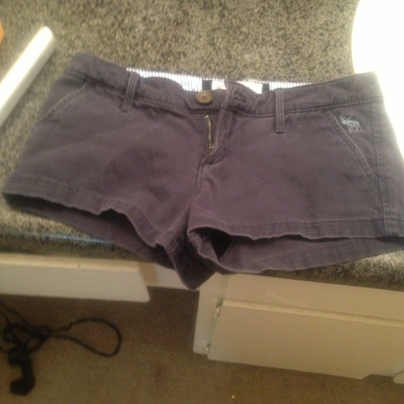 Abercrombie navy shorts