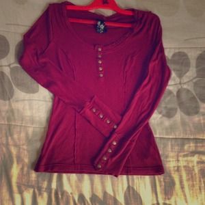 RESERVED!!! red long sleeve stretch guess top