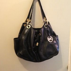 @Janesadiction Authentic Michael Kors Handbag