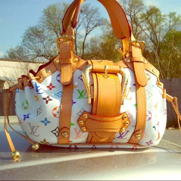 Beautiful Mirror Louis Vuitton Makarami Handbag