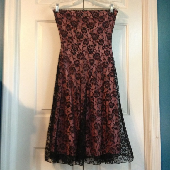 Dark pink and black laced dress✂PRICE CUT✂