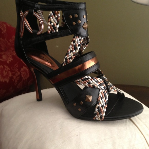 🚫SOLD🚫Black/Silver/Gold Braided Sandal